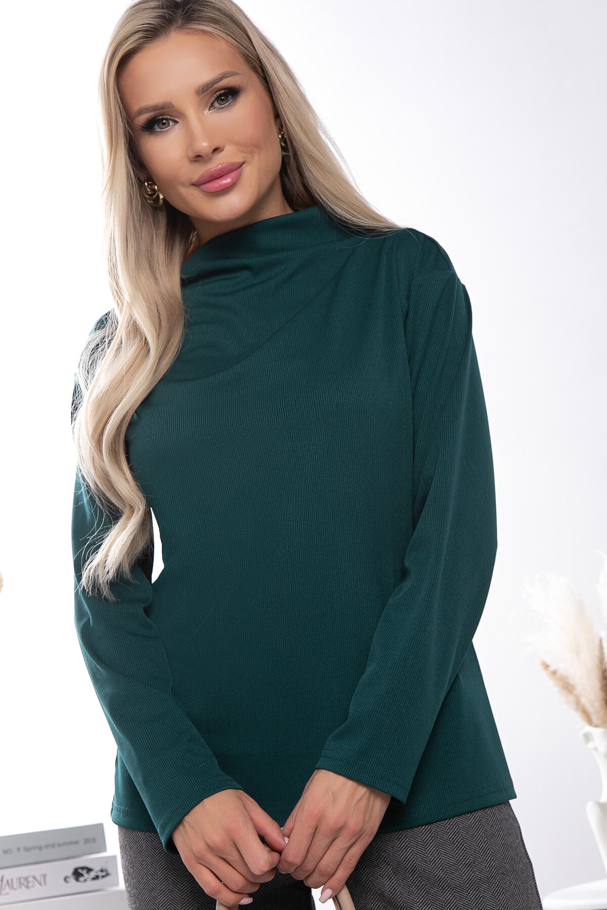 

Джемпер женский LT Collection Лолита зеленый 52 RU, Лолита