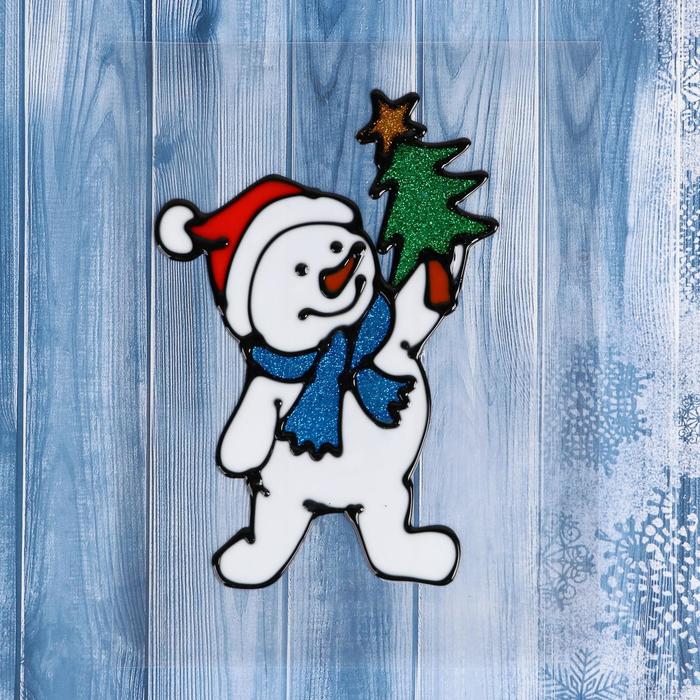 Наклейка на стекло Снеговик в синем шарфе с елкой 10х15 см