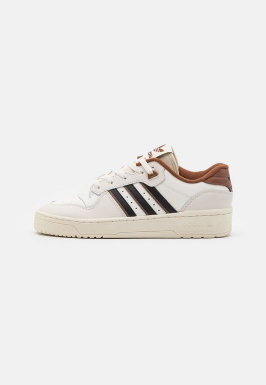 

Кеды унисекс Adidas Originals AD115O1J2 белые 39 1/3 EU, Белый, AD115O1J2
