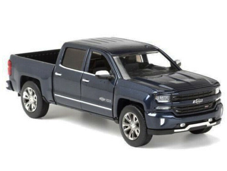 Машина ЦДМ Игрушки 2018 Chevy Silverado Centennial Edition 4999₽