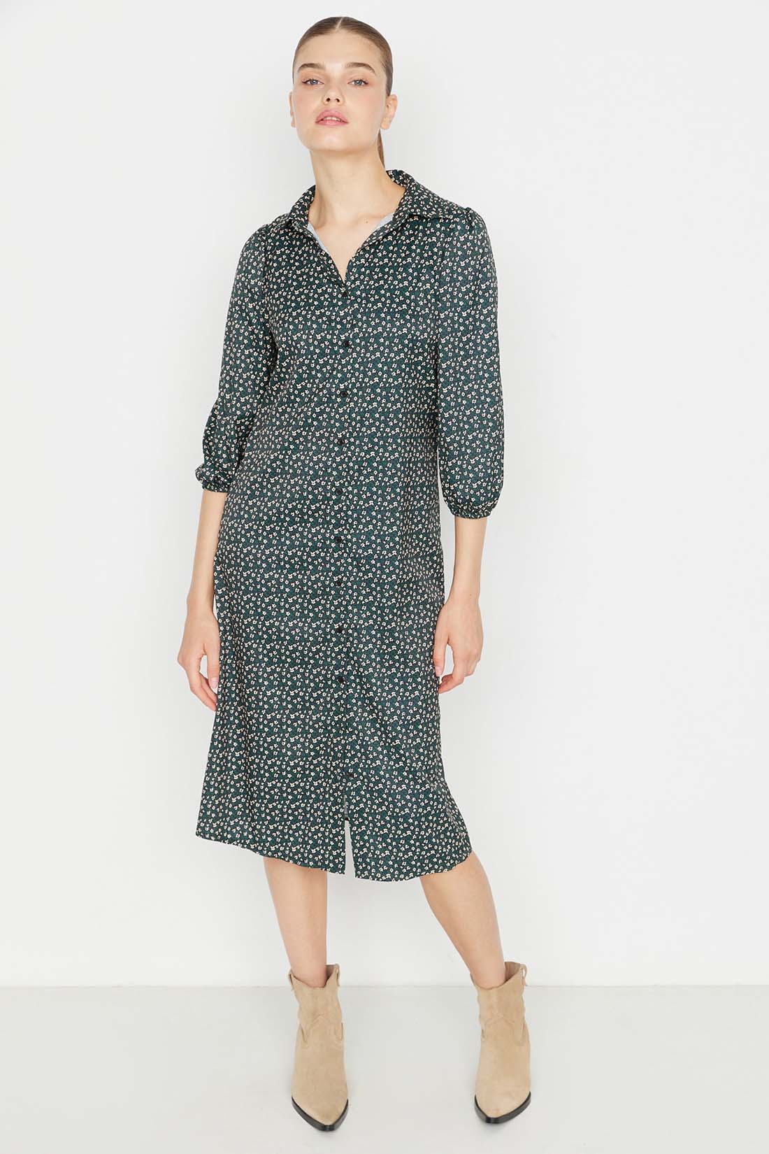 

Платье женское Trendyol trendyol TWOAW23EL00333 зеленое 38 INT, trendyol TWOAW23EL00333