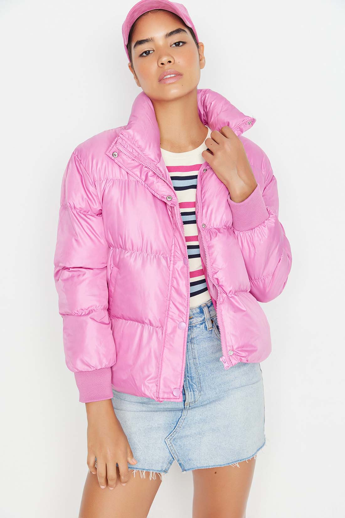 Куртка женская Trendyol TWOAW23MO00384 розовая XS