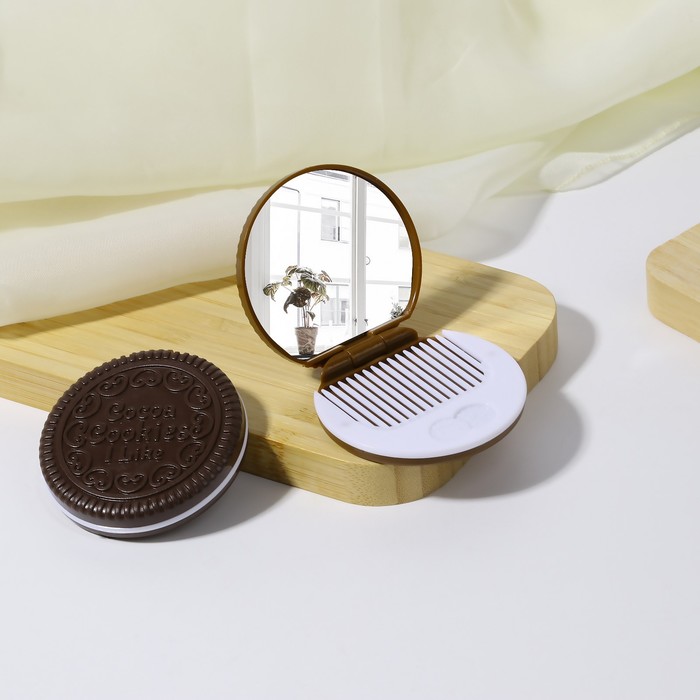 Queen fair Зеркало складное «Шоколадное чудо», с расческой, d = 6,6 см, цвет МИКС зеркало складное шоколадное чудо с расчёской 8 5 × 6 см микс