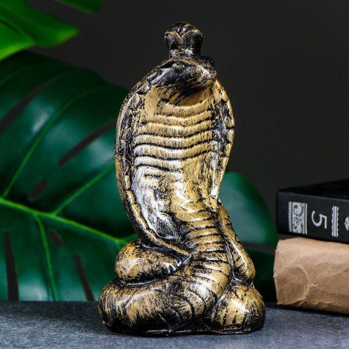

Фигура "Кобра с короной" 17х8х8см, Золотистый