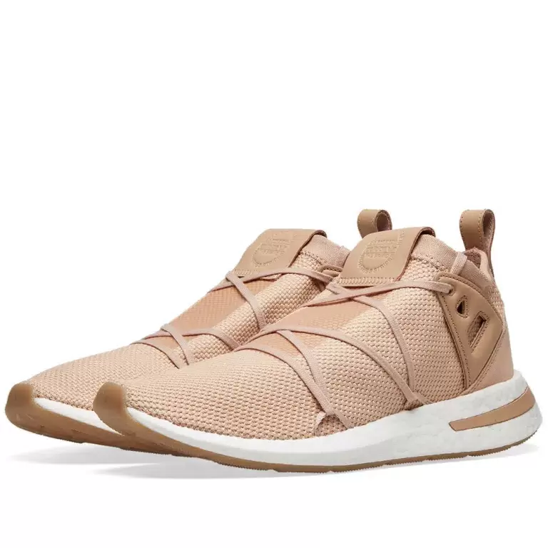 

Кроссовки женские Adidas CG6551 бежевые 38 RU, Бежевый, CG6551