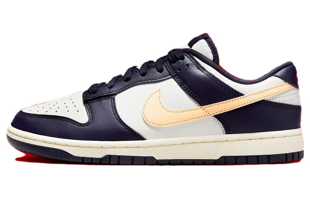 

Кеды унисекс Nike Dunk Low синие 42.5 EU, Синий, Dunk Low