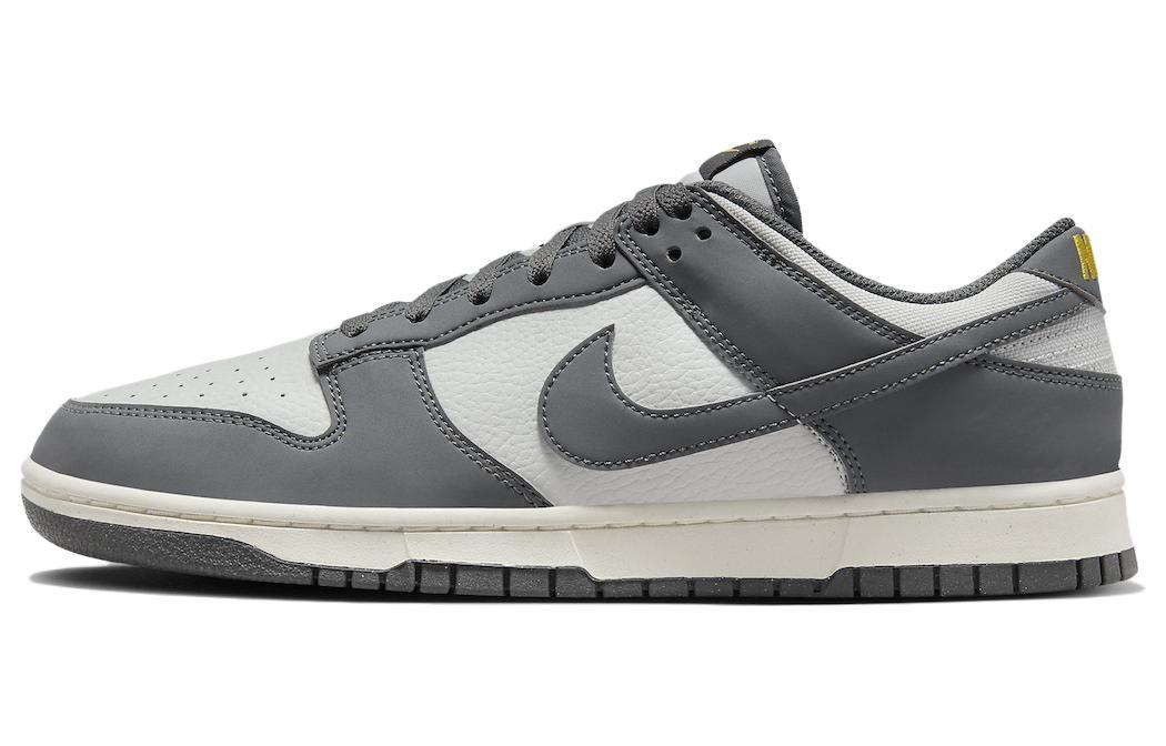 

Кеды унисекс Nike Dunk Low NN серые 45 EU, Серый, Dunk Low NN