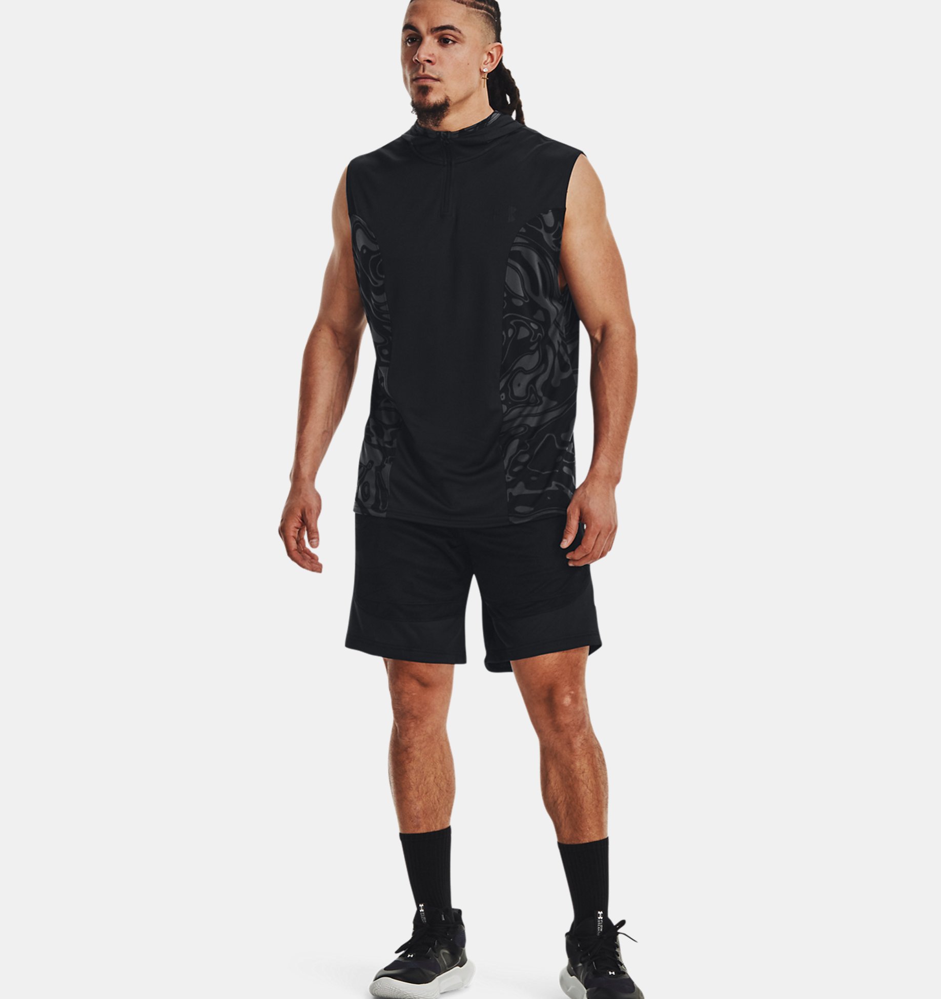 Спортивные шорты мужские Under Armour UA Heatwave Hoops Short 1378596-001 черные M