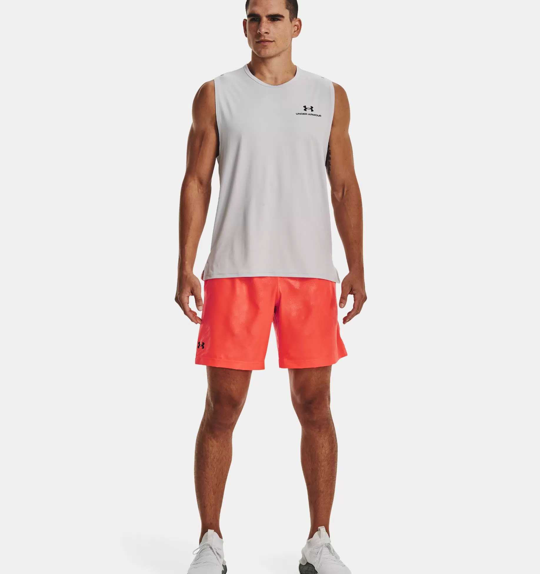 Спортивные шорты мужские Under Armour UA Woven Emboss Shorts 1377137-877 оранжевые XL