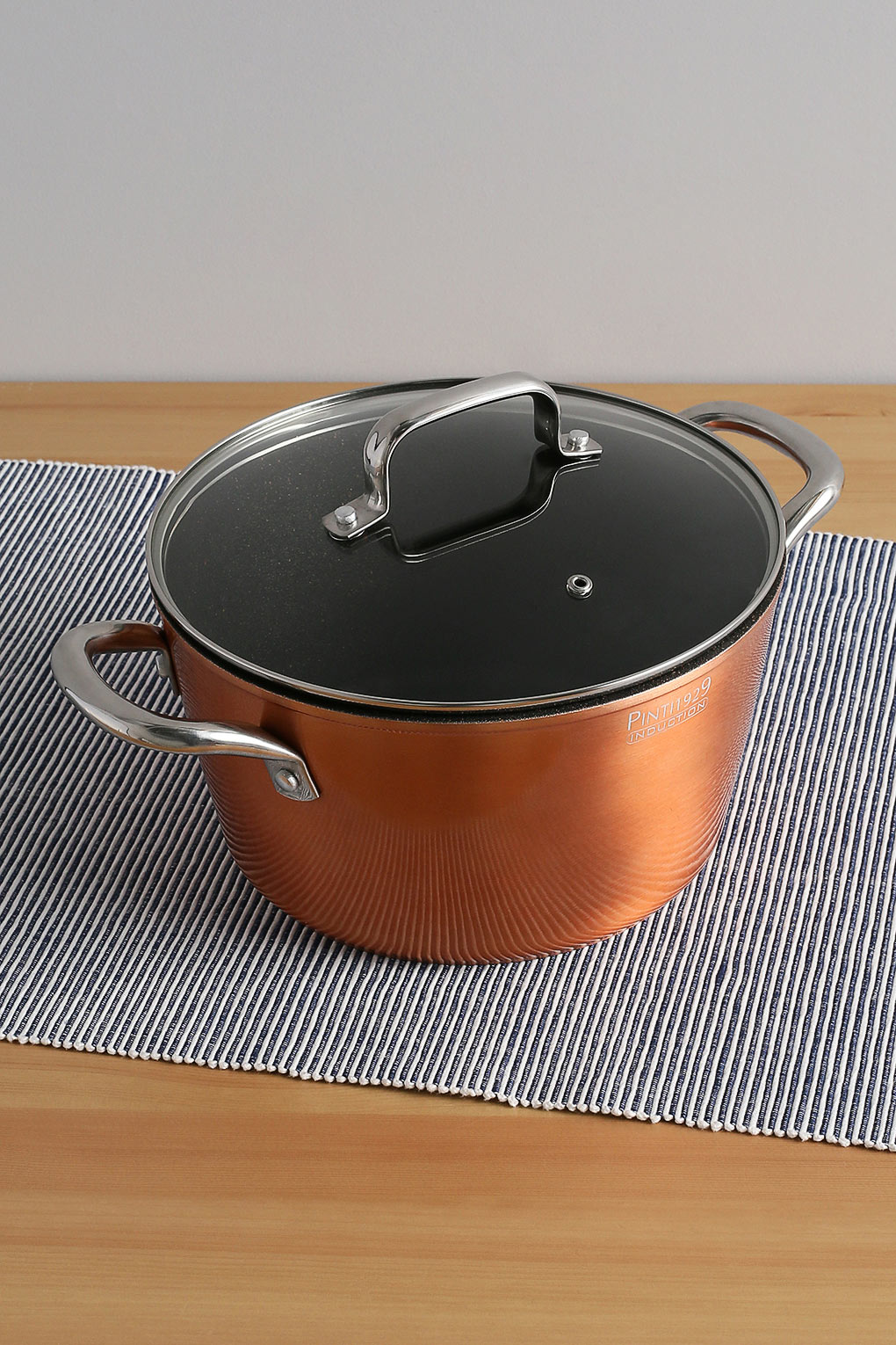 

Кастрюля с крышкой Pintinox 3830V124, Оранжевый