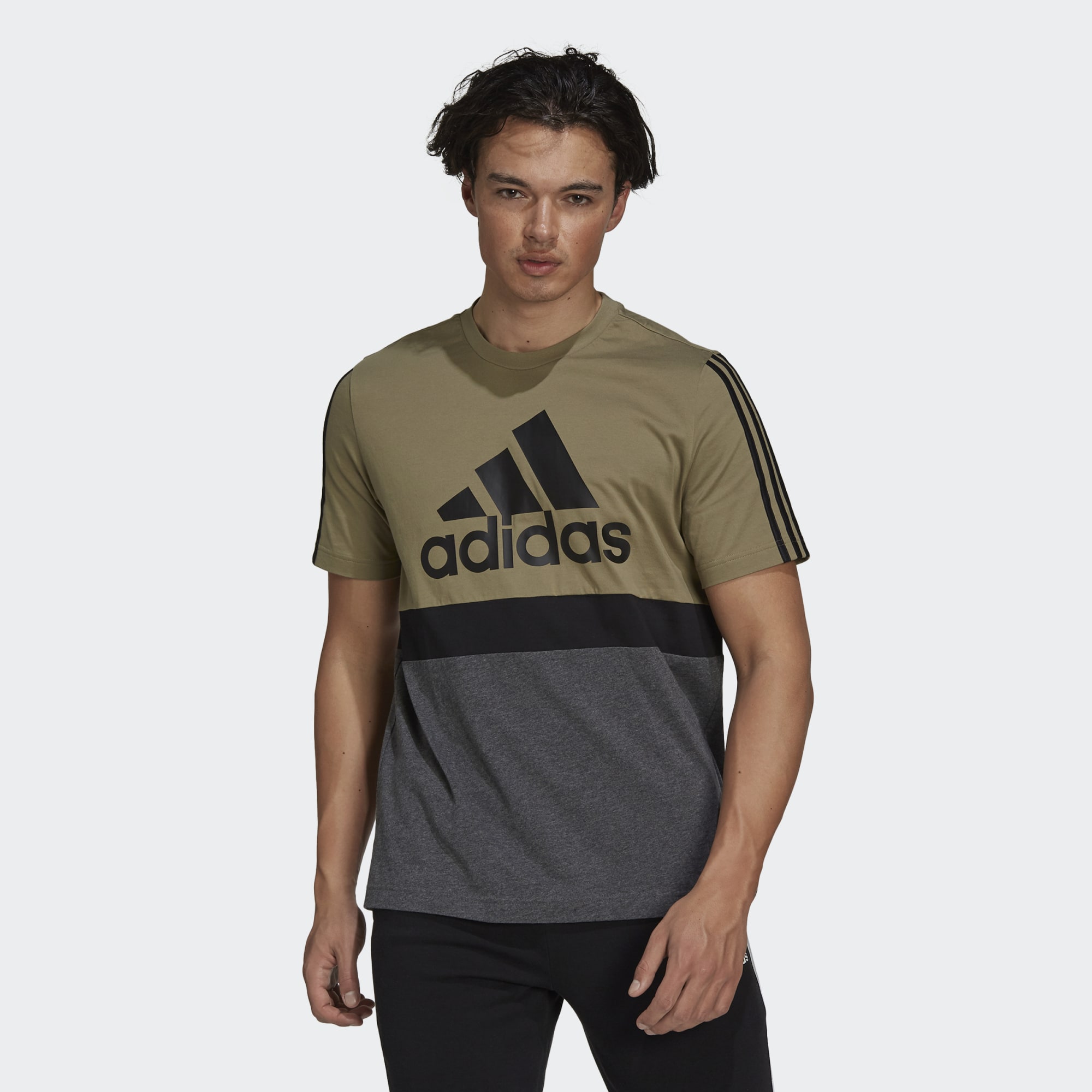 

Футболка мужская Adidas GV5248 зеленая XL, GV5248