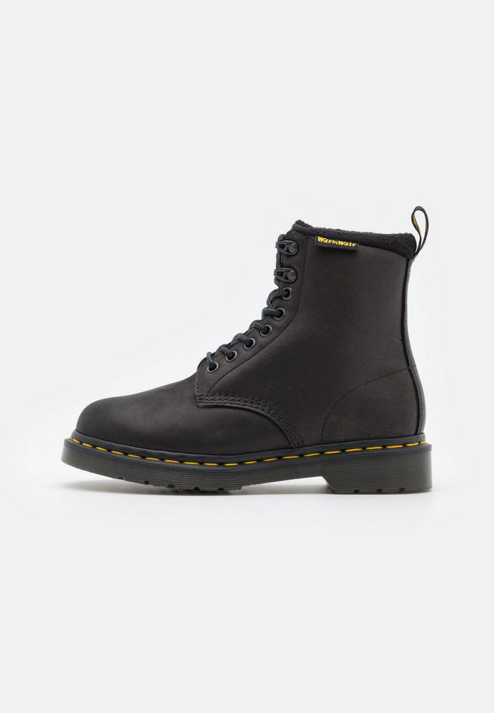 Ботинки унисекс Dr. Martens DO215K02J черные 38 EU