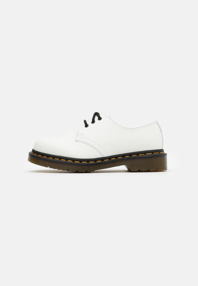 

Полуботинки унисекс Dr. Martens DO215M002 белые 40 EU, Белый, DO215M002