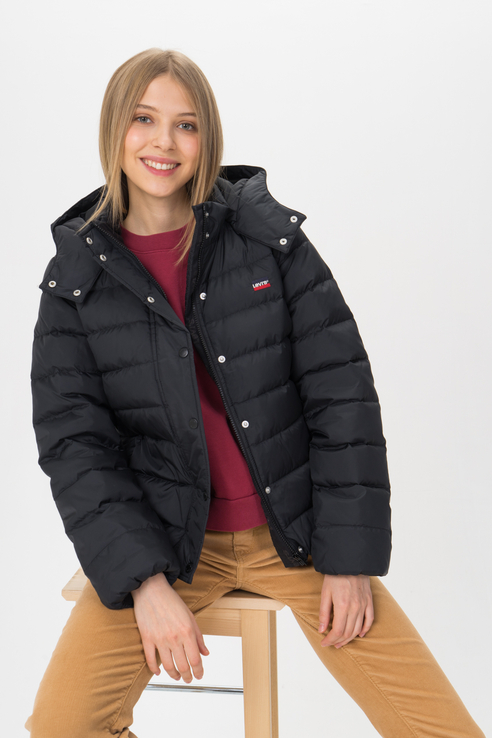 

Куртка женская Levi's 1400000734/7 черная 44, 1400000734/7