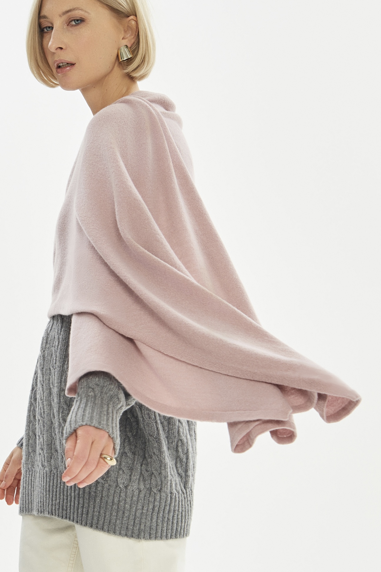 

Шарф женский BonnyWool BW00170-2 античная роза, 57х210 см, BW00170-2
