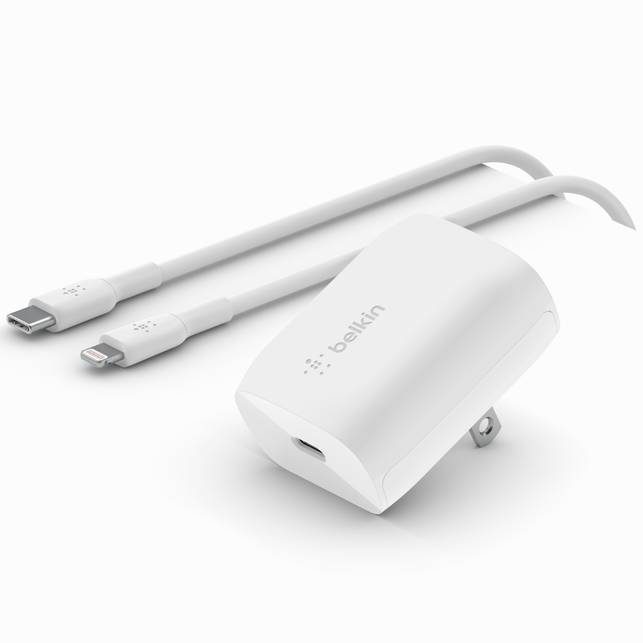 Зарядное устройство Belkin BoostCharge USB-C Wall Charger 20W + USB-C Cable with Lightning