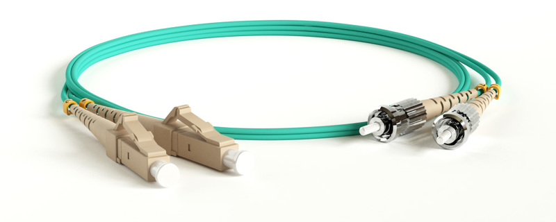 фото Патч-корд hyperline rj45-rj45 вилка-вилка 2м (fc-d3-504-sc/pr-sc/pr-h-2m-lszh-aq)