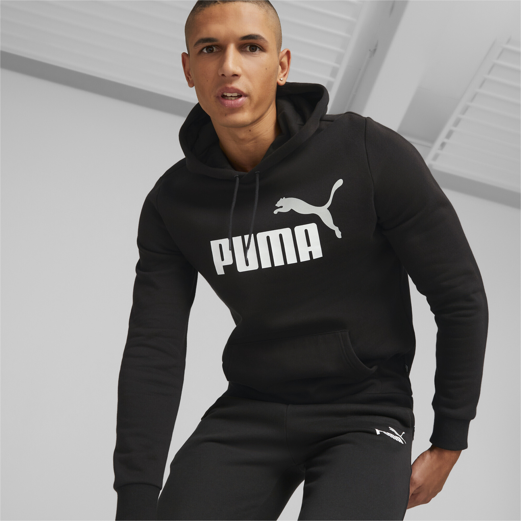 Худи мужское PUMA Ess 2 col big logo hoodie fl черное 5990₽