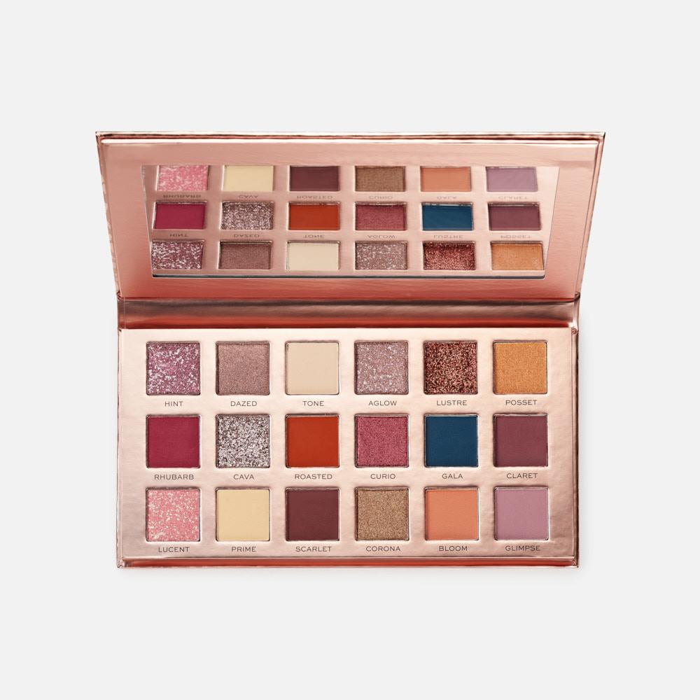фото Палетка теней revolution pro new neutrals blushed palette