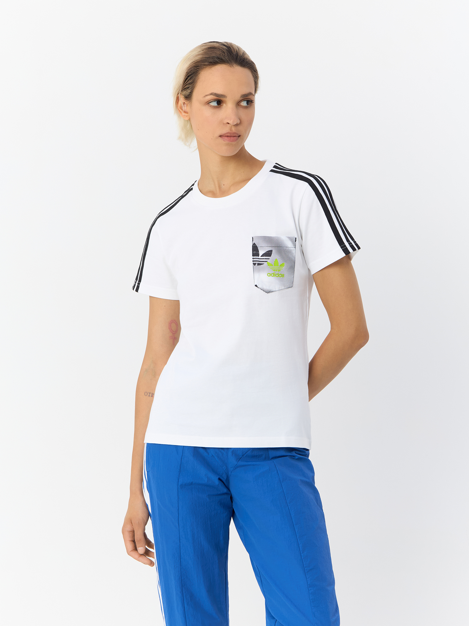 Футболка женская Adidas Originals Trefoil Tee Ss HA1492 белая 38 RU