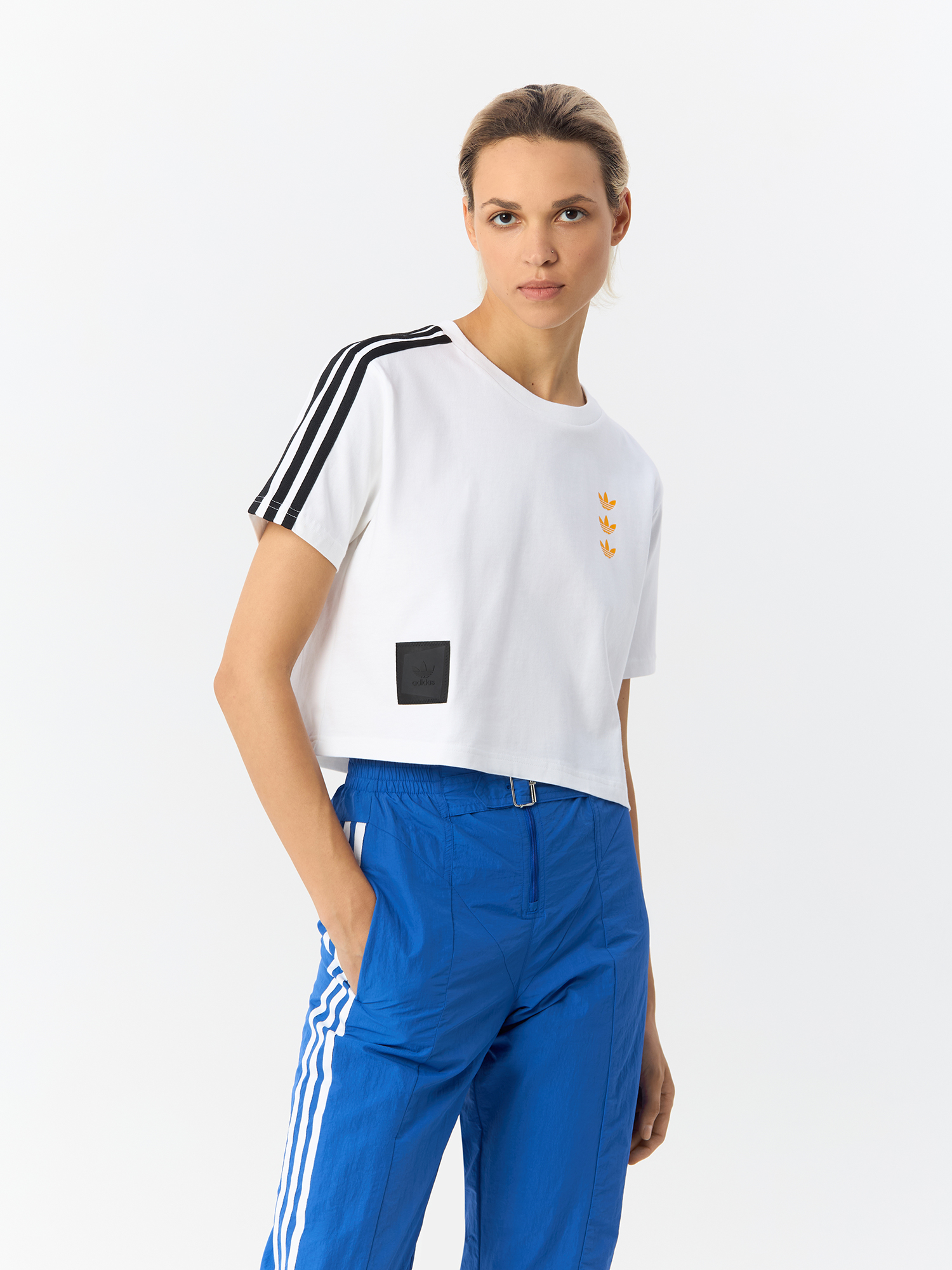 Футболка женская Adidas Originals Trefoil Tee Ss HA4715 белая 38 RU