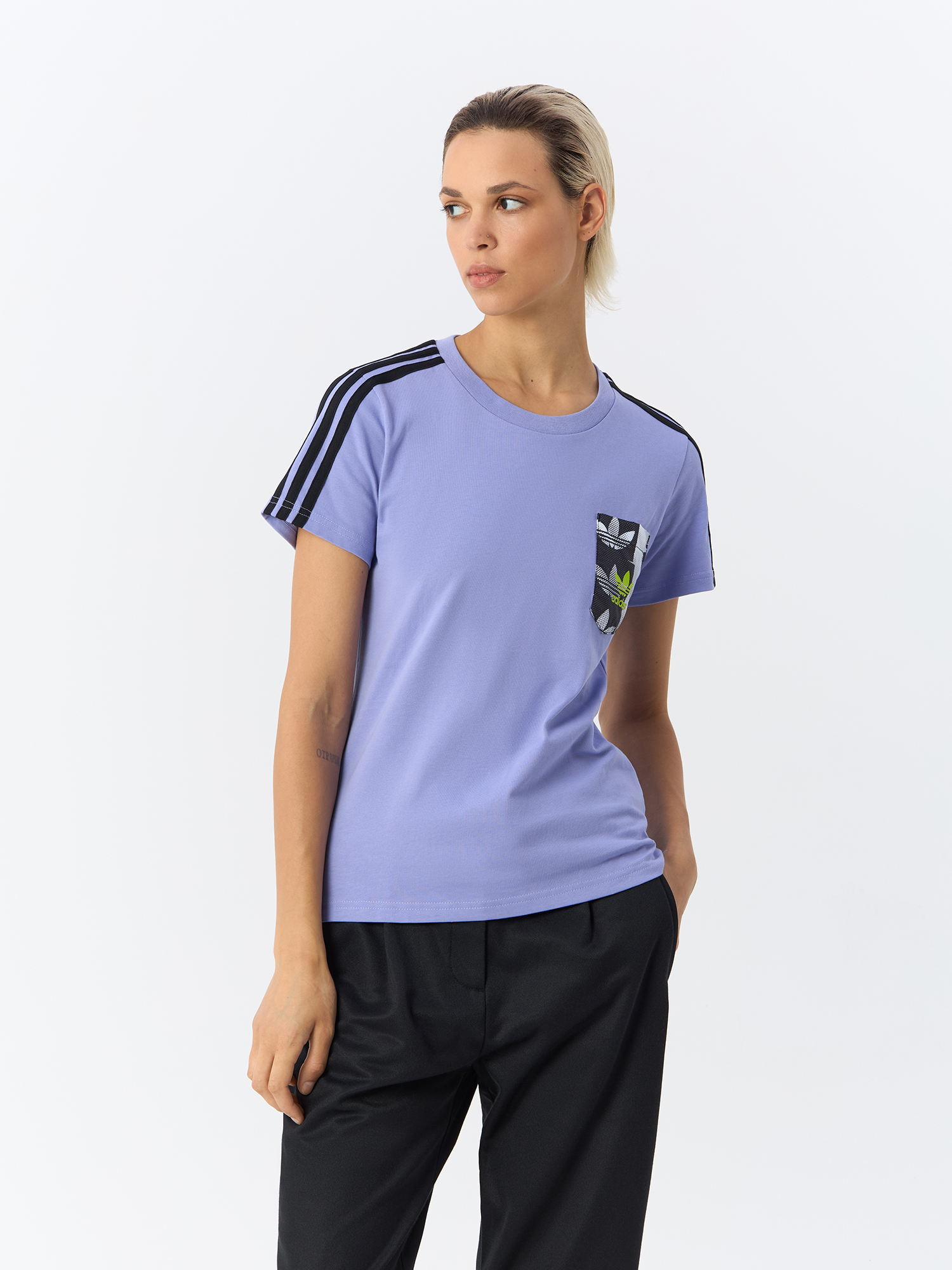 Футболка женская Adidas Originals Trefoil Tee Ss HA1493 фиолетовая 38 RU