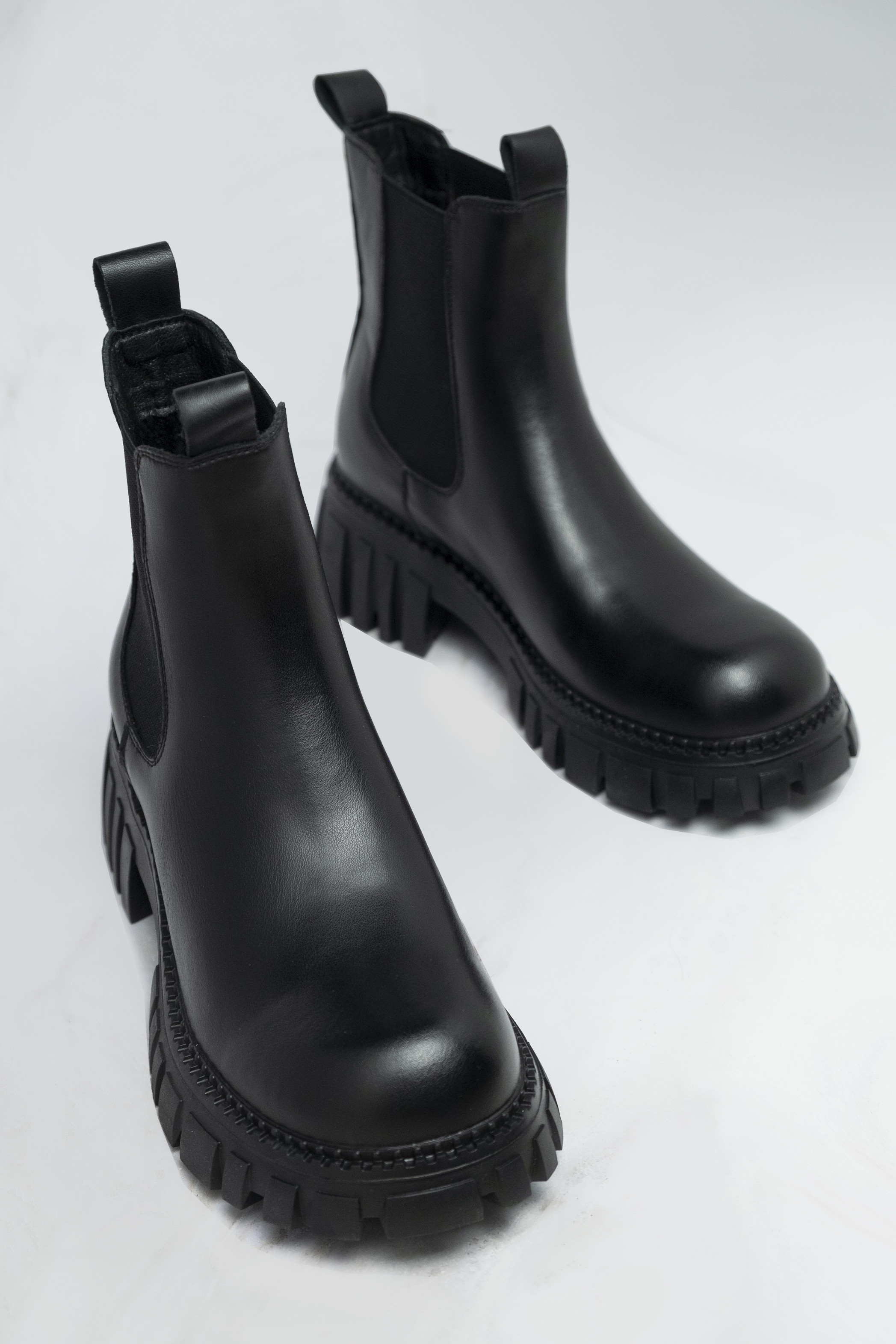

Ботинки женские Celentina Tiffany черные 39 RU, Tiffany
