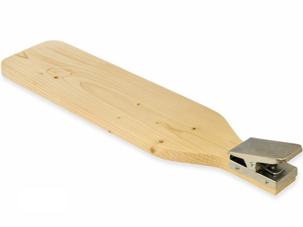 Доска для разделки рыбы с зажимом 60х14х2 см