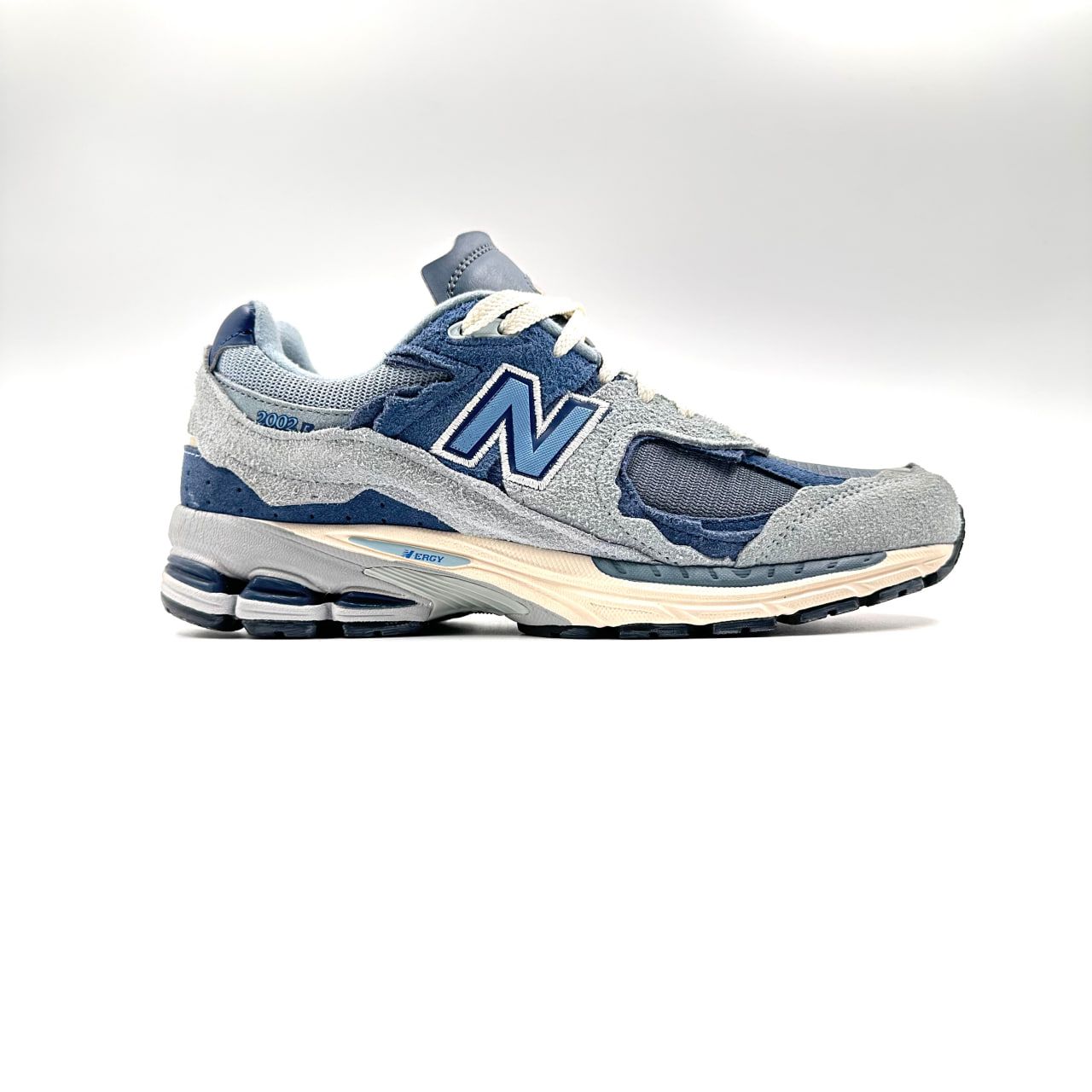 

Спортивные кроссовки мужские New Balance 2002R серые 44 EU, Серый, 2002R