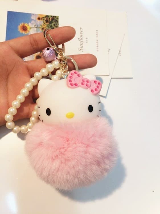 

Меховой брелок Hello Kitty