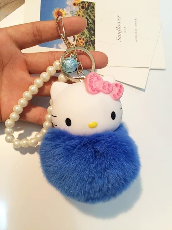 

Меховой брелок Hello Kitty