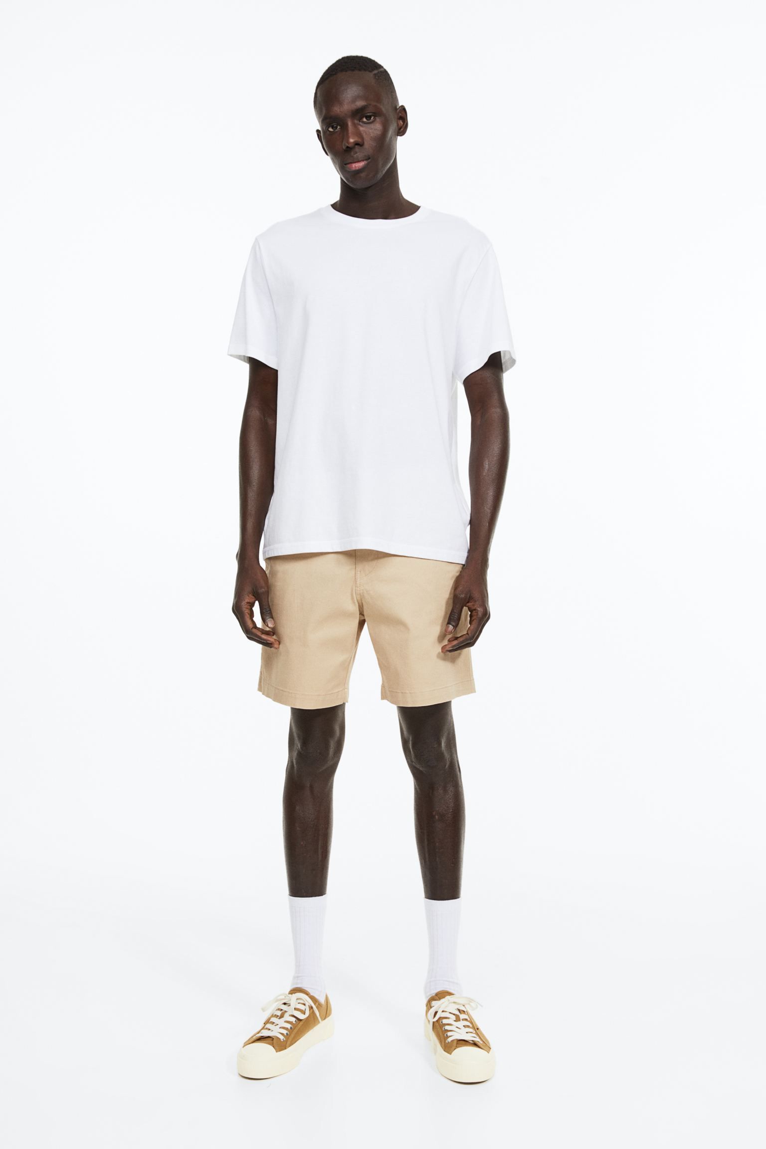 

Повседневные шорты мужские H&M 115349400 бежевые 42 EU, Бежевый, 115349400