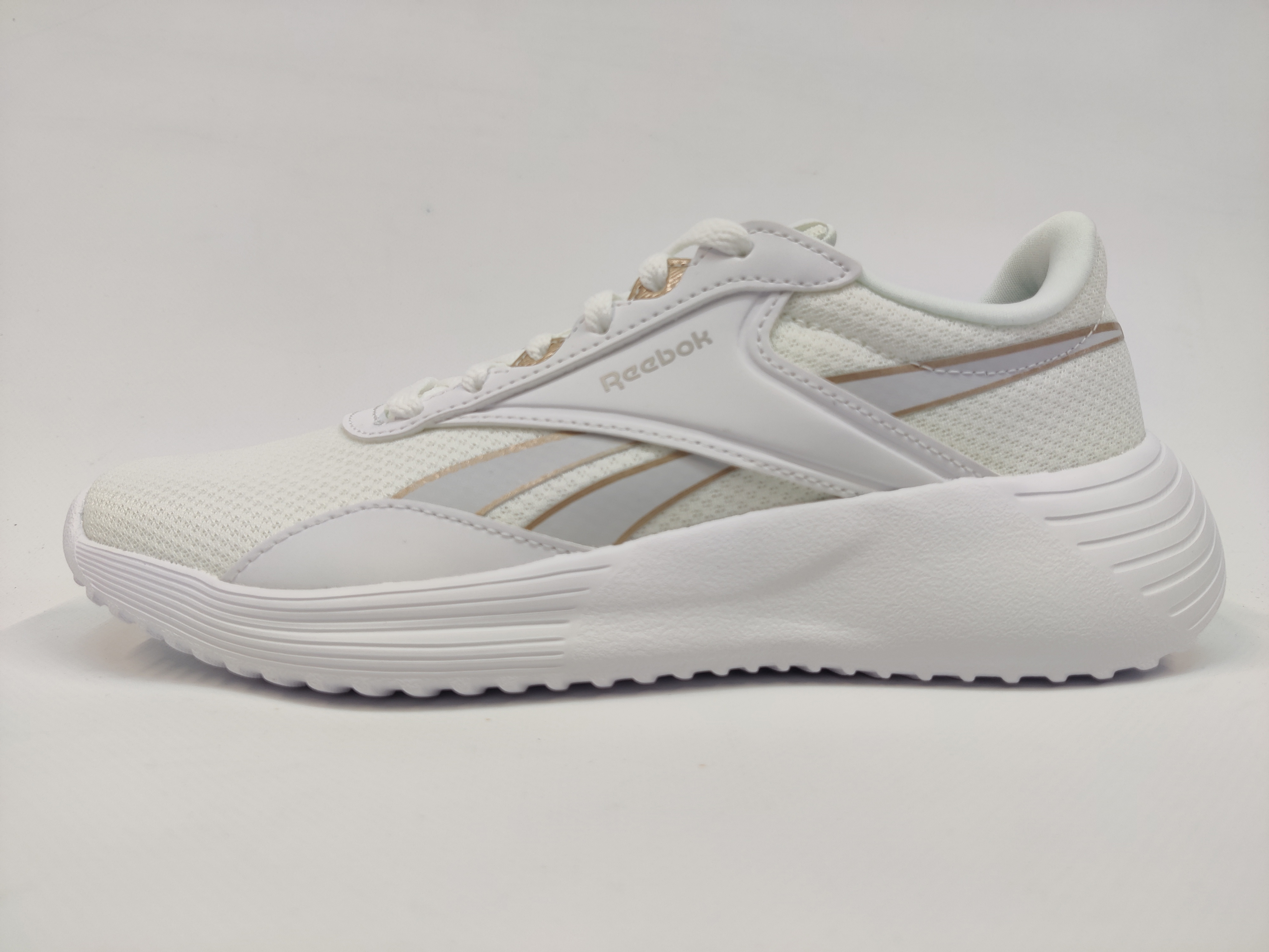 

Кроссовки женские Reebok Lite 4 белые 6 US, Белый, Lite 4