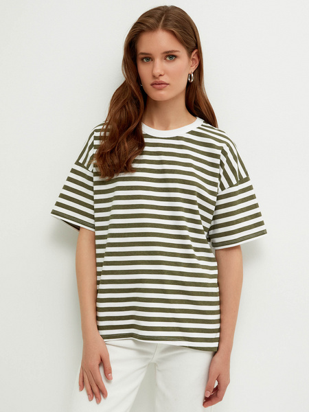 

Футболка женская ZARINA 2163527429-220 зеленая L, 2163527429-220