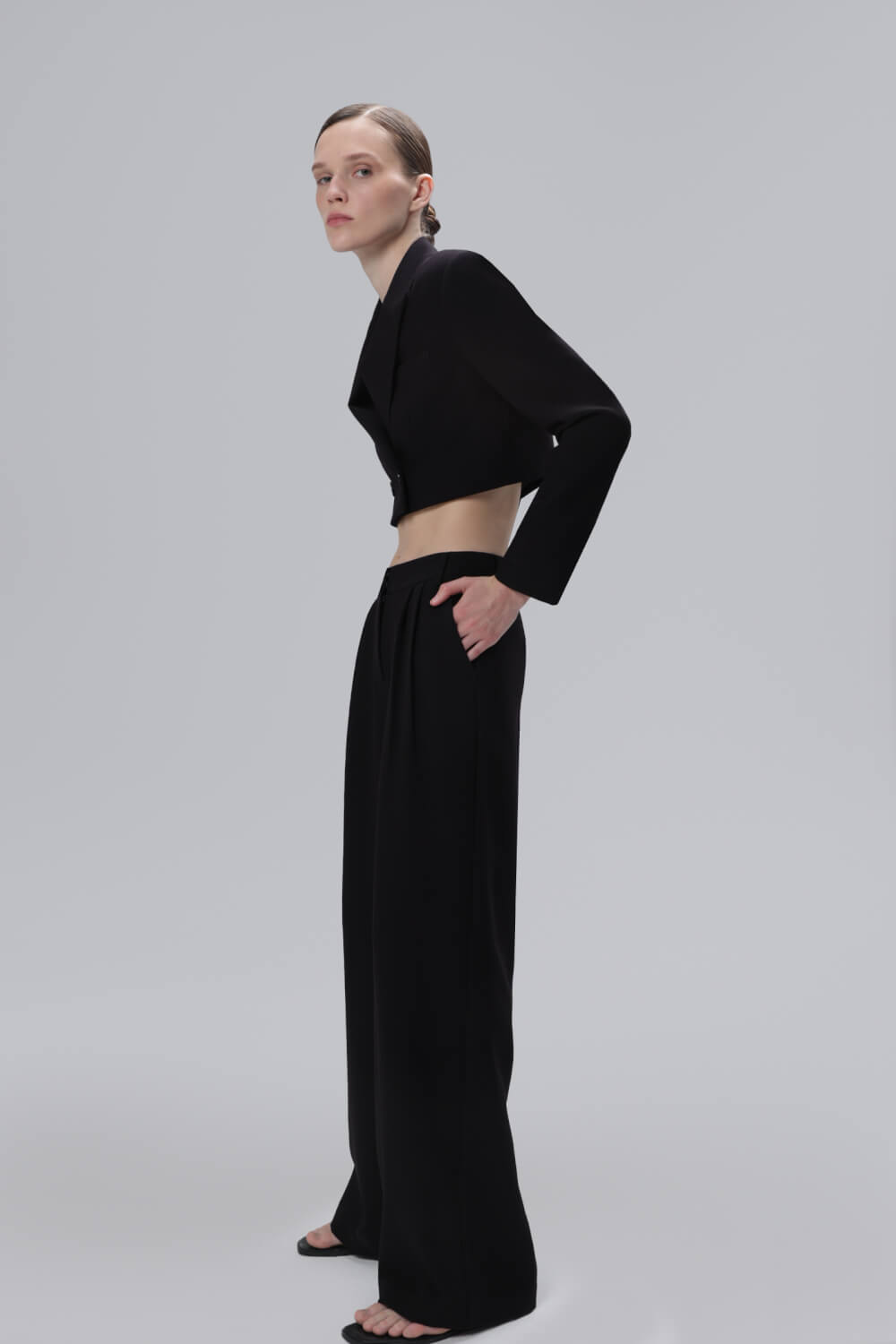 

Брюки женские Incity 1.1.2.23.01.02.01385/999999 черные S, Черный, 1.1.2.23.01.02.01385