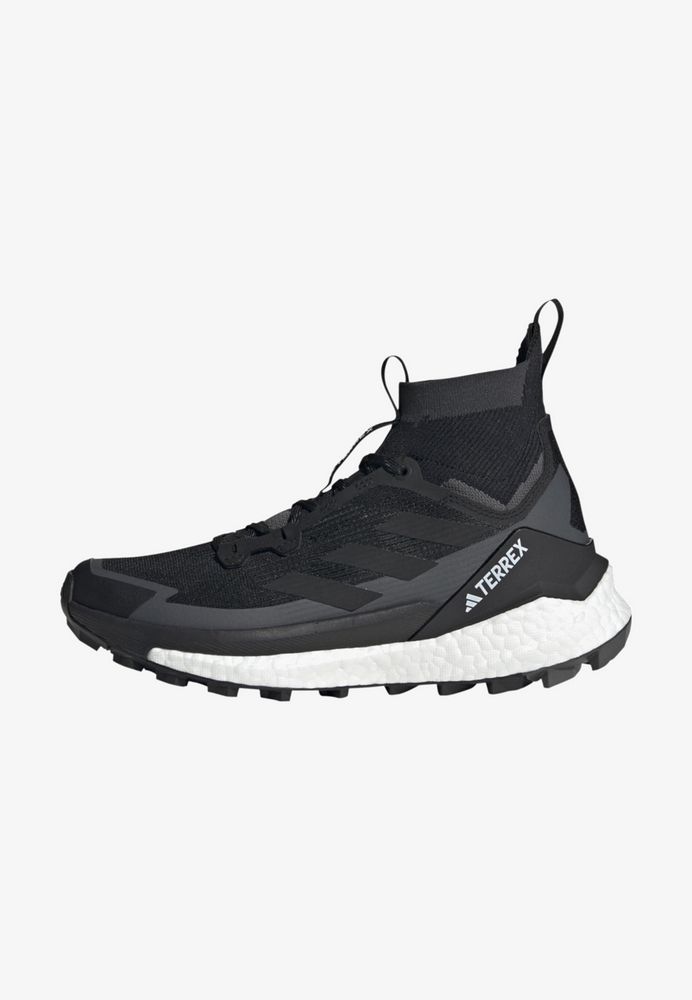 

Кроссовки женские Adidas Terrex AD541A27K черные 38 2/3 EU, Черный, AD541A27K