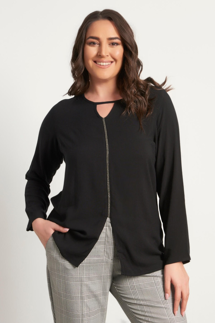 

Блуза женская My Line Moda 217 черная 42 RU (товары доставляются из-за рубежа), 217