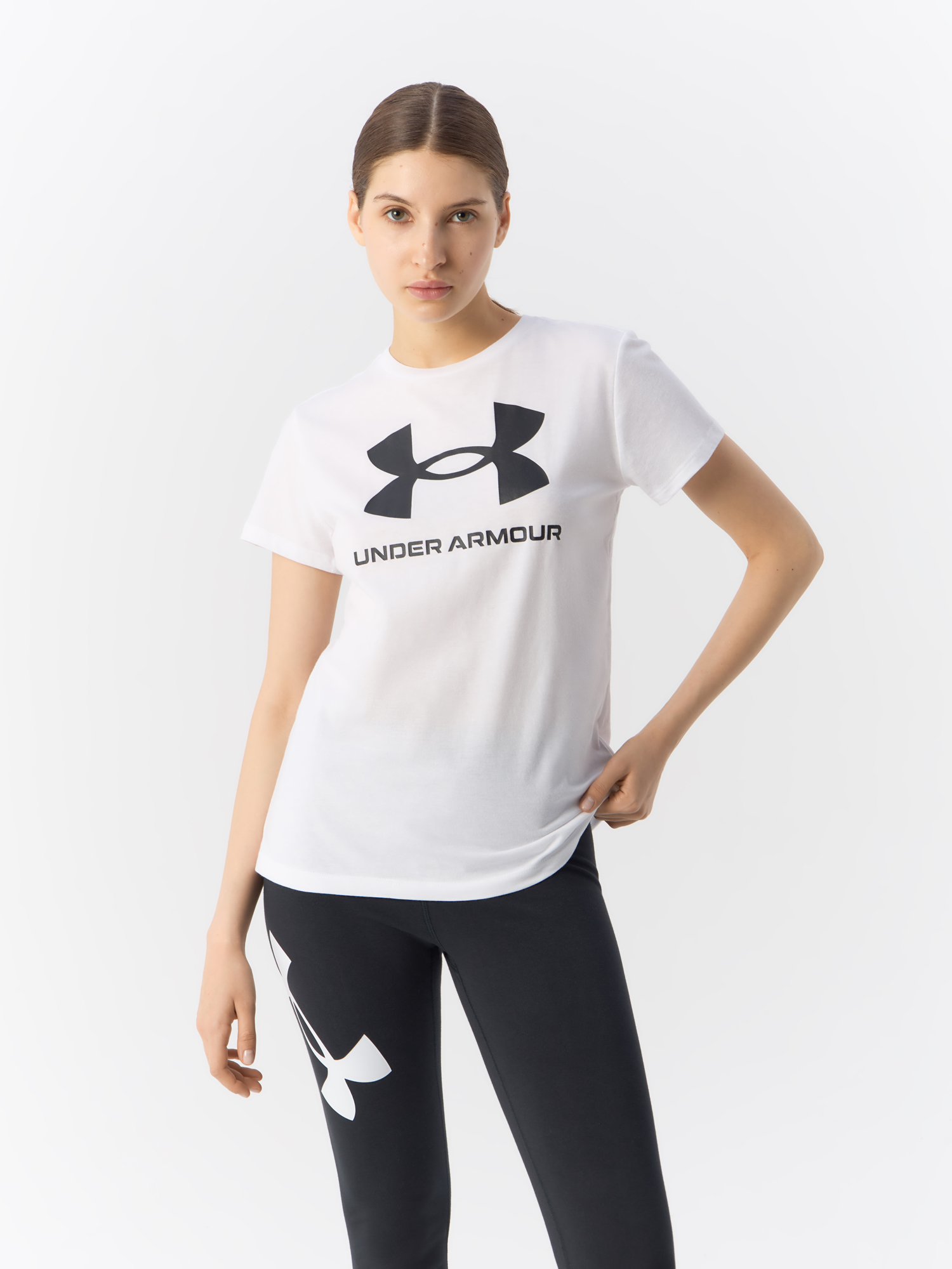 

Футболка женская Under Armour Live Sportstyle Graphic SSC 1356305 белая LG, Белый, Live Sportstyle Graphic SSC