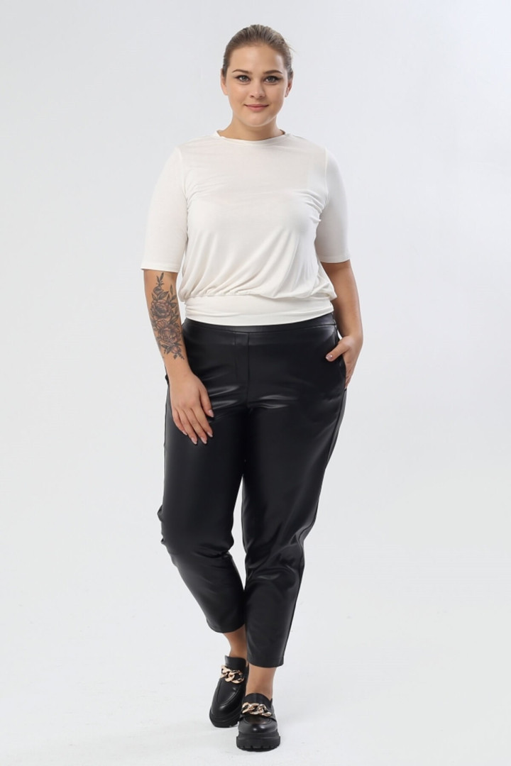 

Брюки женские My Line Moda 1487 черные 50 RU (товары доставляются из-за рубежа), 1487