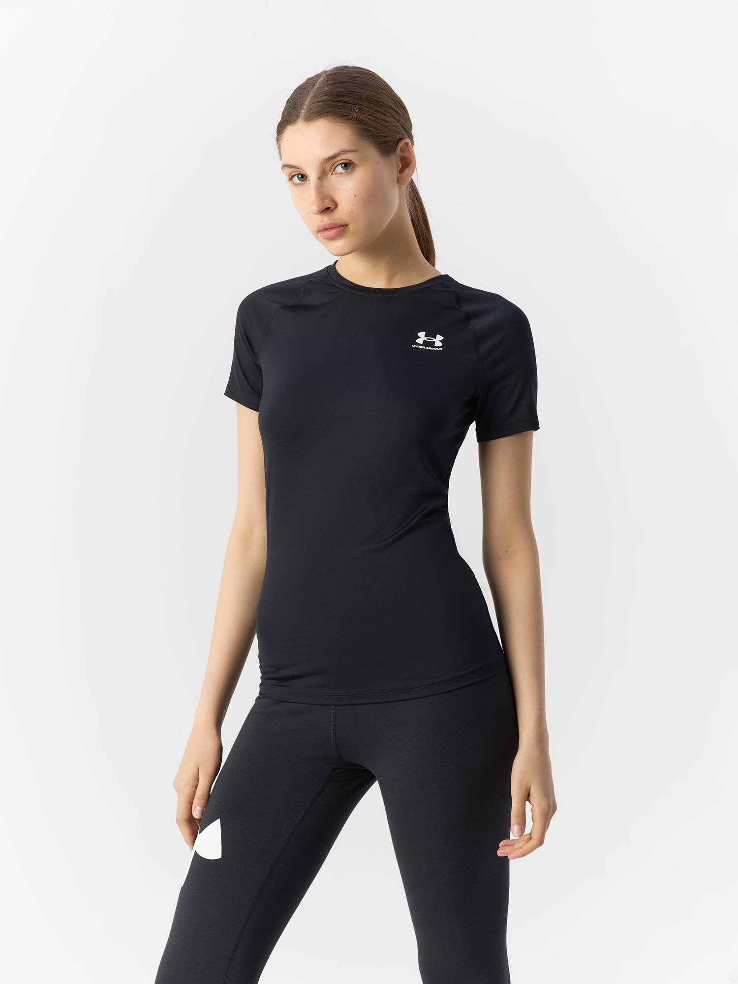 Футболка женская Under Armour UA HG Authentics Comp SS 1365460 черная XS