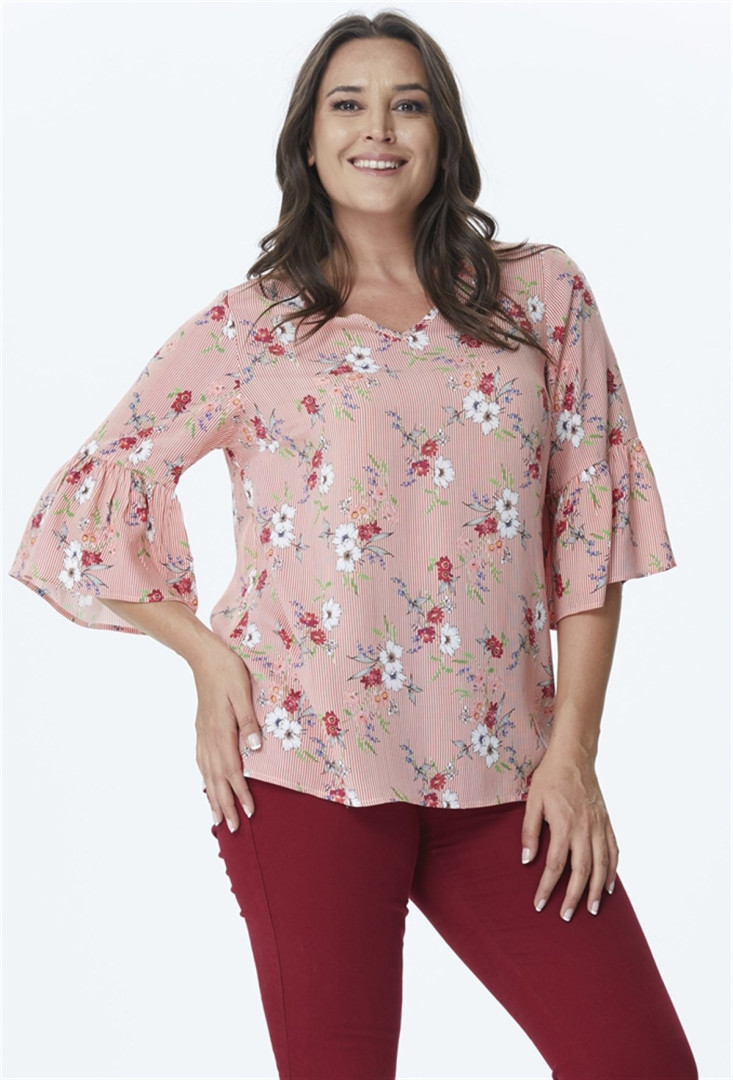

Блуза женская My Line Moda 332 красная 46 RU (товары доставляются из-за рубежа), 332