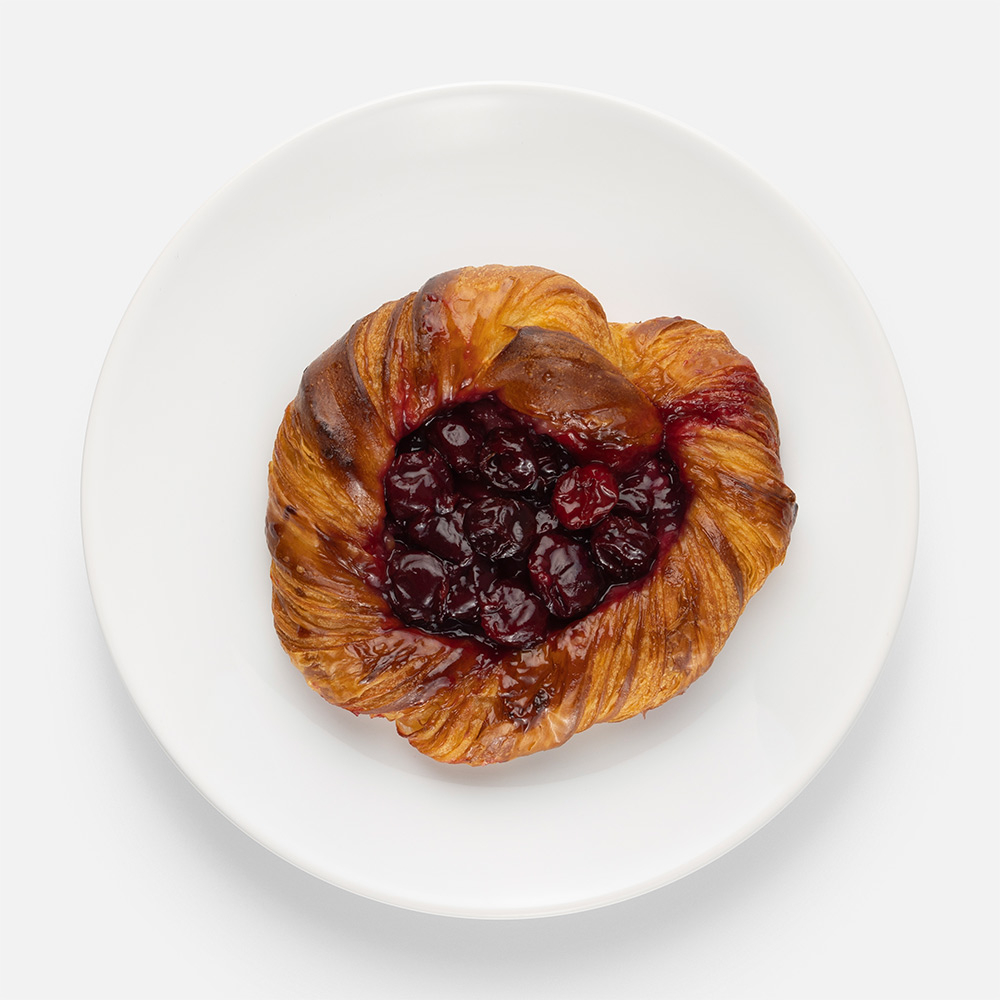 

Вензель City Bakery с вишней, 90 г