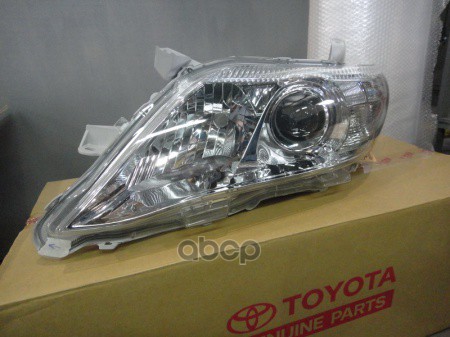 

Фара Передняя TOYOTA 8118533730
