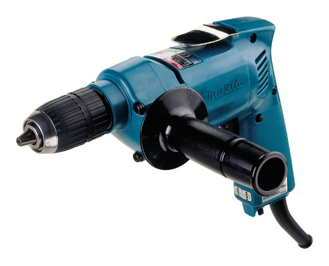 Сетевая безударная дрель Makita DP4700