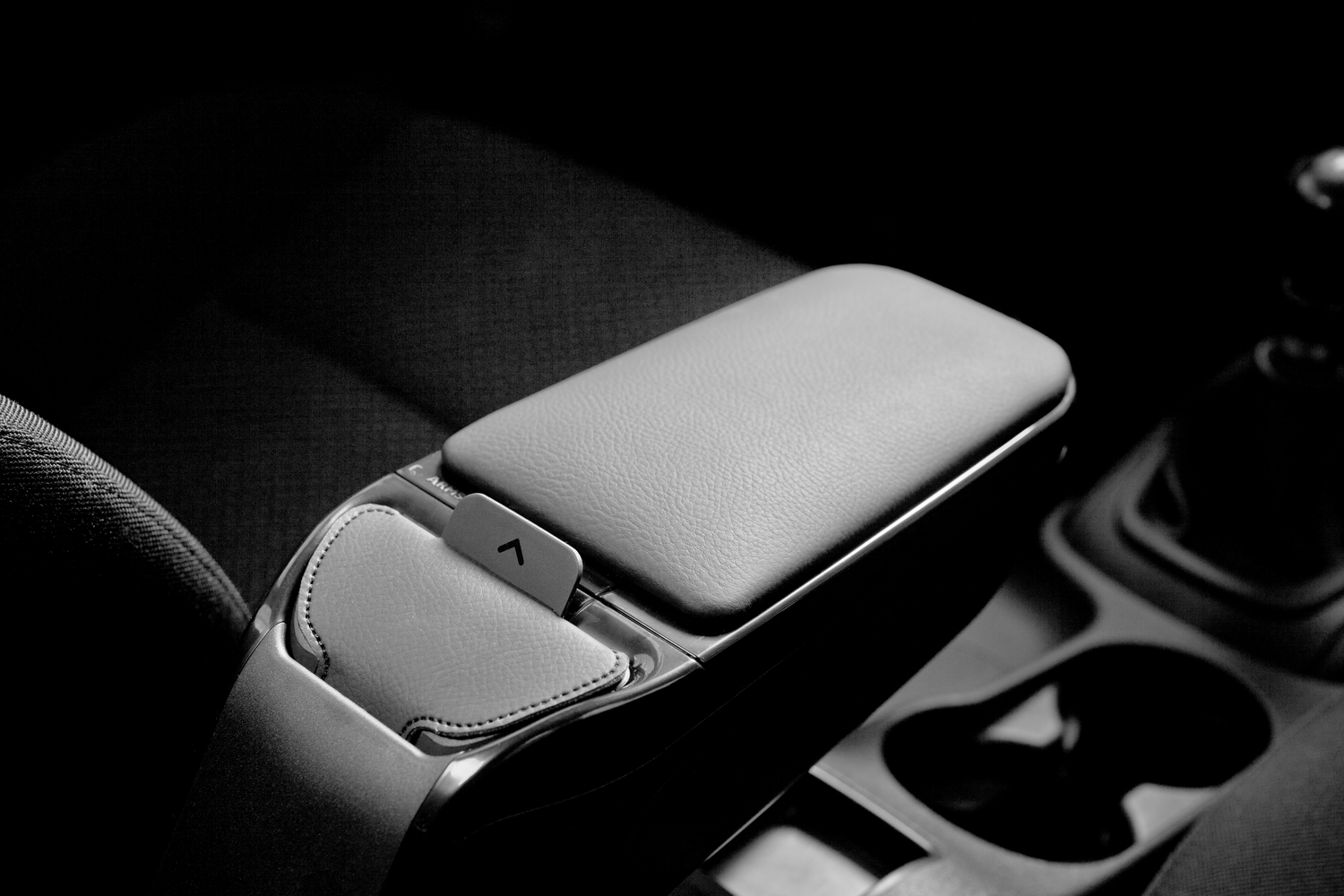

Подлокотник ARMSTER 2 BLACK для CHEVROLET Aveo 2011-