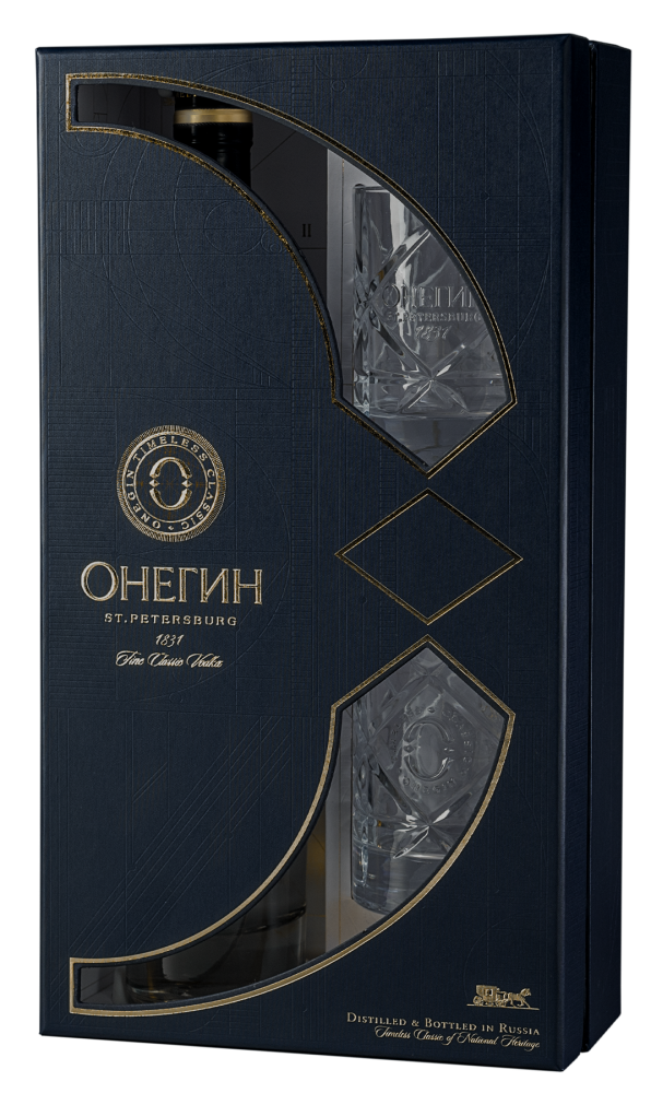 Набор онегин в подарочной упаковке. Водка Онегин в подарочной упаковке с 2-мя бокалами Онегин. Onegin 0.7 водка. Онегин водка 0.7 в подарочной упаковке. Водка Онегин в подарочной упаковке.