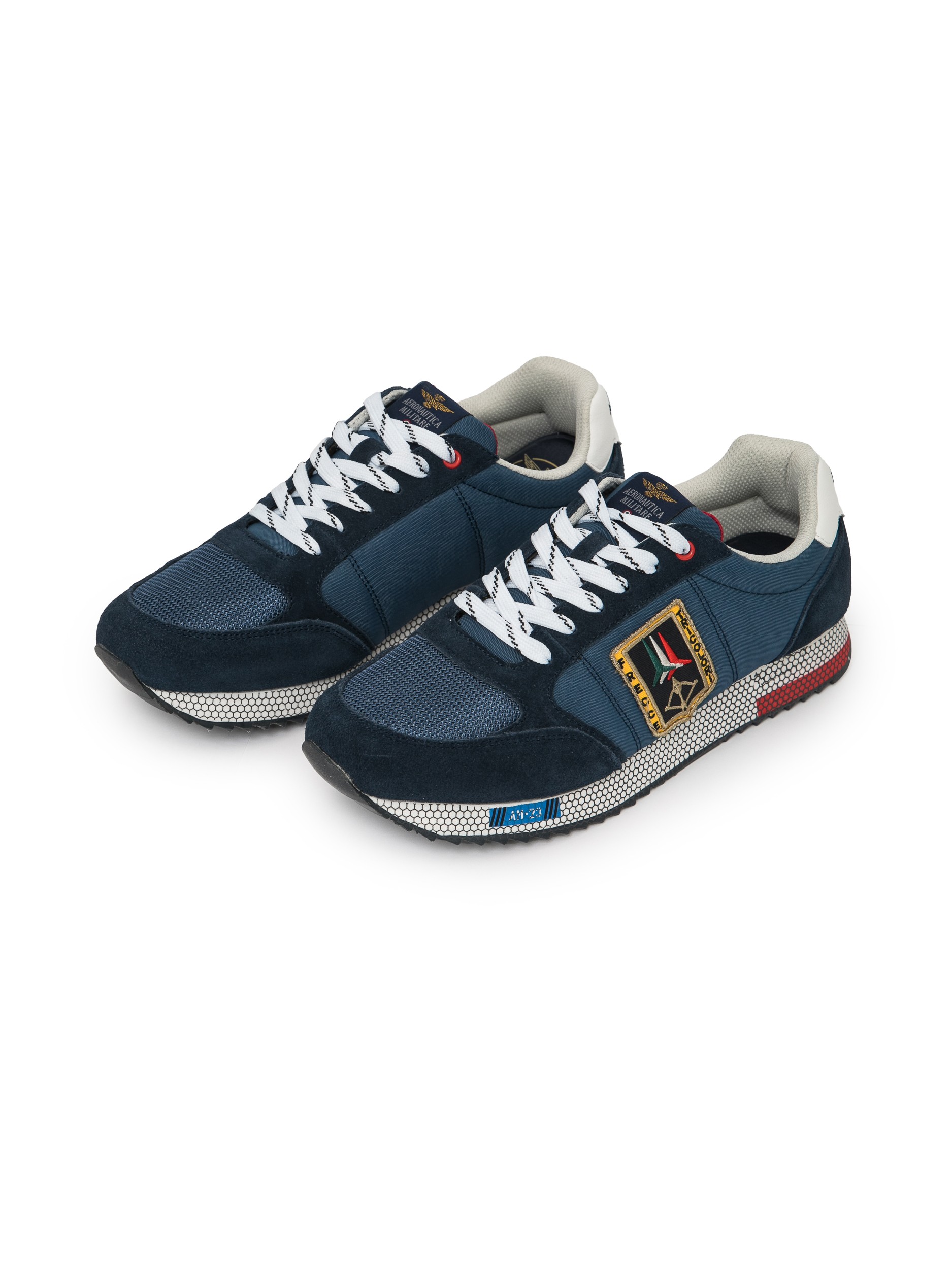 

Кроссовки мужские Aeronautica Militare SC213CT2954 синие 44 EU, SC213CT2954