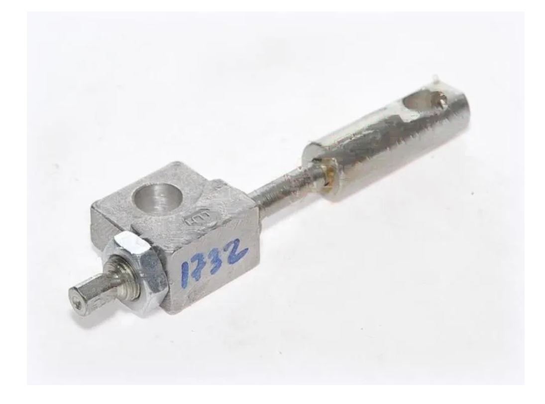 

LADA 1118-1041280-01 /11180-1041084 Натяжитель ремня генератора 1118 (в сборе)