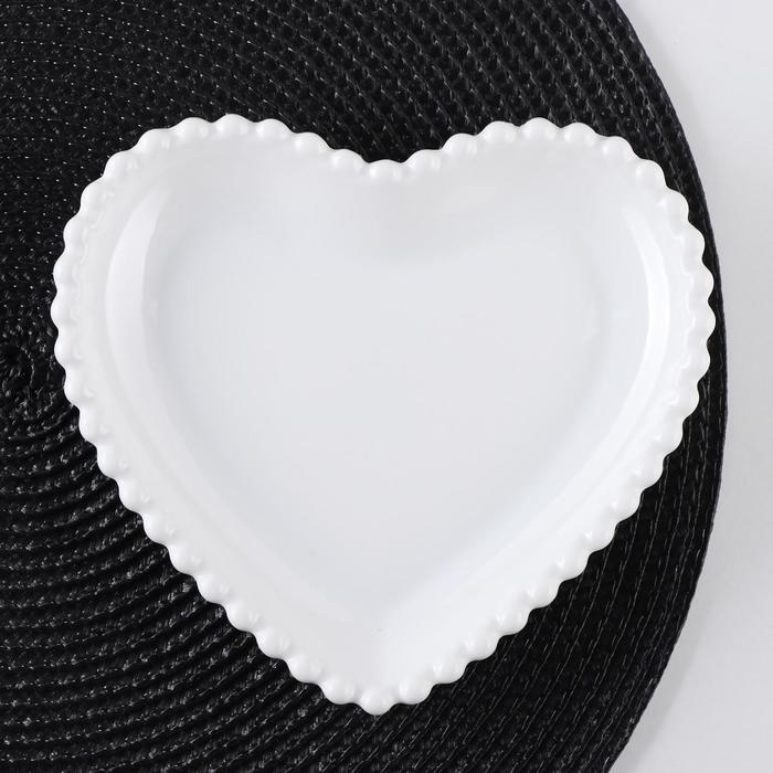 Тарелка «Сердце», 16x15 см