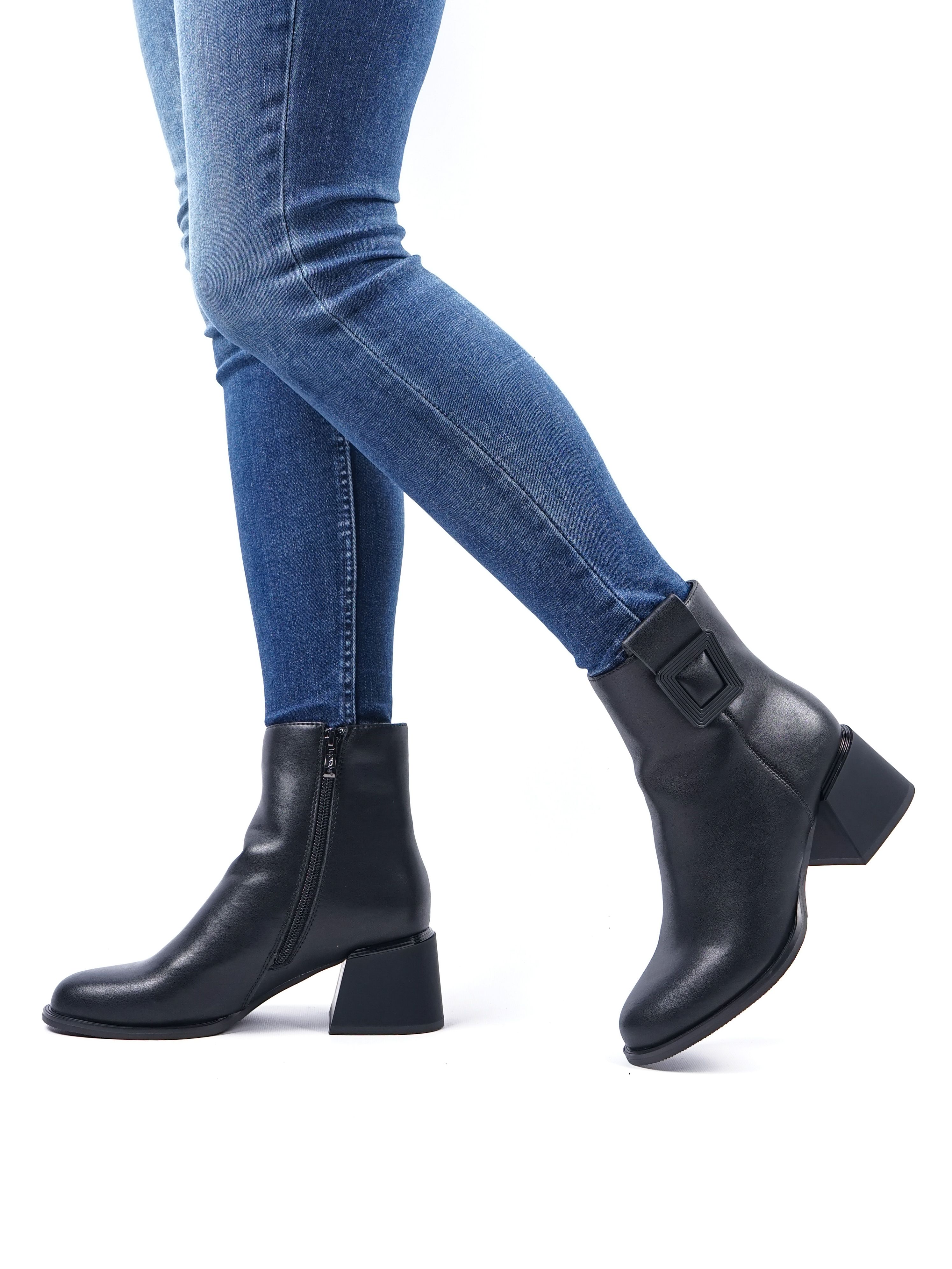 

Ботильоны женские COVANI AGW23-BWLM3-111A черные 39 RU, Черный, AGW23-BWLM3-111A